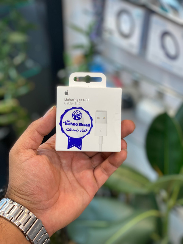 کابل USB- اپل مدل usb به لایتنینگ طول 1 متر